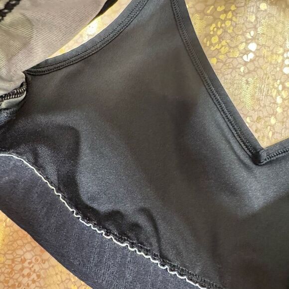 PINK Victorias Secret Army Print Ultimate Sports Bra Medium - Picture 6 of 6